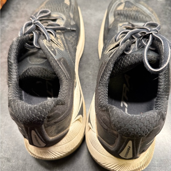 Altra Black Paradigm- yard shoes - Picture 3 of 4